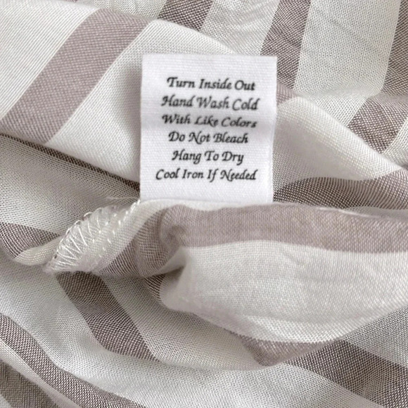 Lightweight Striped Button Down Shirt V Neck Blouse, Size L - Picture 8 of 8